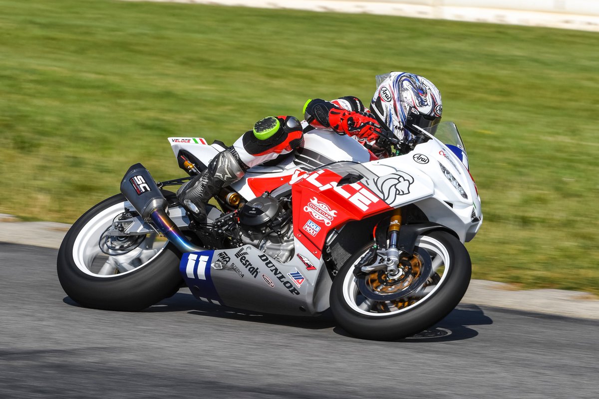 In Q2 today, Veloce Racing <a href="/ApriliaOfficial/">Aprilia</a> rider Jody Barry set a new track record in Twins Cup at <a href="/VIRNow/">VIRginia International Raceway</a>, breaking his own record from last year. Barry, <a href="/JamesRispoli/">James Rispoli</a>, <a href="/Kaleb_DeKeyrel/">Kaleb De Keyrel</a>, and <a href="/Hayden_259/">Hayden Schultz</a> were all under the track record.