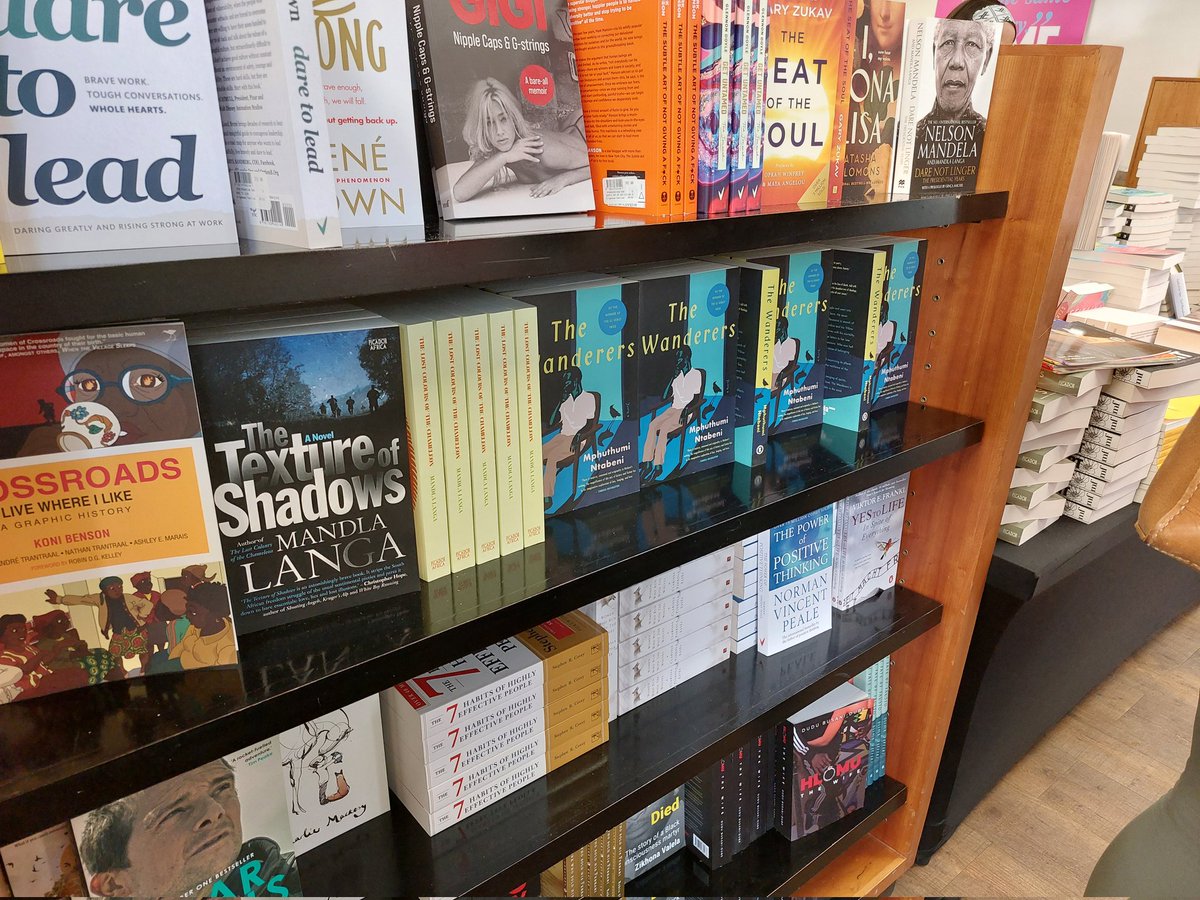 mpushntabeni's tweet photo. #KBF22 was blast. Thanks to @KingsmeadBF @StandardBankZA @Timberland @StandardBankArt @ExclusiveBooks https://t.co/PBYjFolpAb