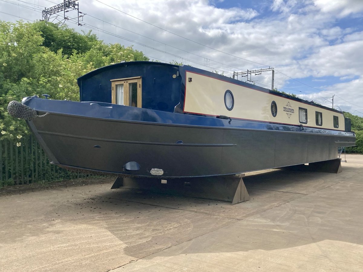 whiltonmarina's tweet photo. WB Meander which was transported to us earlier in the week has just had her first coat of two pack blacking, the second coat will be going on tomorrow. If you would like to have your boat blacked please call the office on 01327 842577 for prices #blacking #hullblacking #twopack https://t.co/GInhOyEd1g