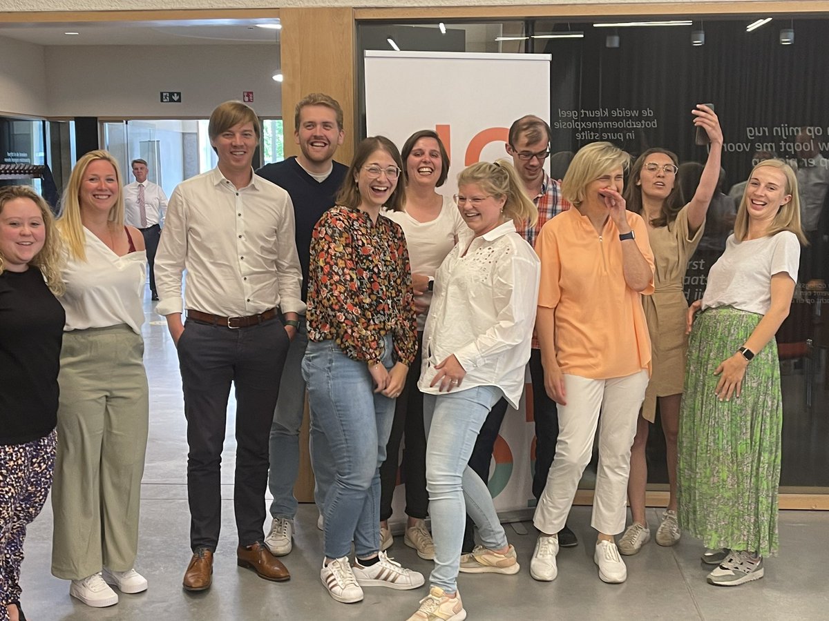 tsjeefWVL's tweet photo. Volle steun voor ‘ons Hilde’ voor haar nieuwe post als minister van Welzijn! Trots op onze West-Vlaamse leading lady! @crevits 

(En of we nog kunnen lachen! 😉) https://t.co/aLUqxQGejs
