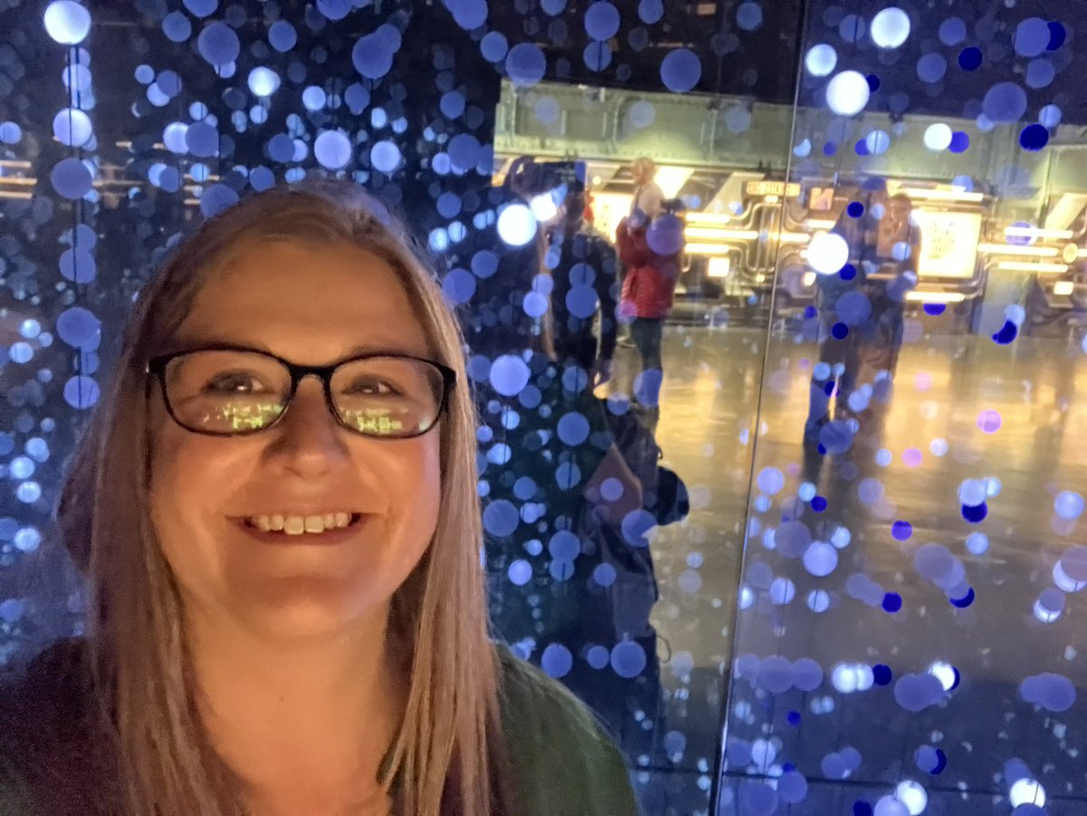 twids13's tweet photo. Loving our catch up weekend in #dublin @RobertASangster 🥰🥰 https://t.co/2RAqmdi2kL
