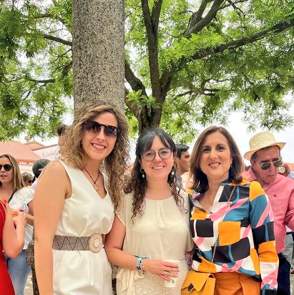 YRamirezJ's tweet image. IV Centenario de la Cofradía de la Virgen de la Antigua  en mi pueblo #ElCasar Alegría, reencuentros, cultura y fe. ¡Viva la Virgen de la Antigua! ¡Viva El Casar!