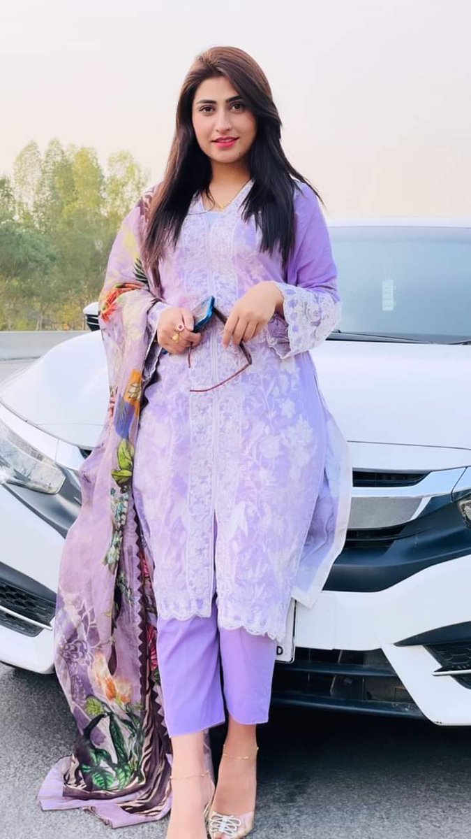 zoi_hashmi's tweet photo. 💔آؤ آنکھیں ملا کے دیکھتے ہیں،,,,!!💔

💔کون......کتنا اداس رہتا ہے ,,,,,,,!!💔 https://t.co/3OEQDqMInb