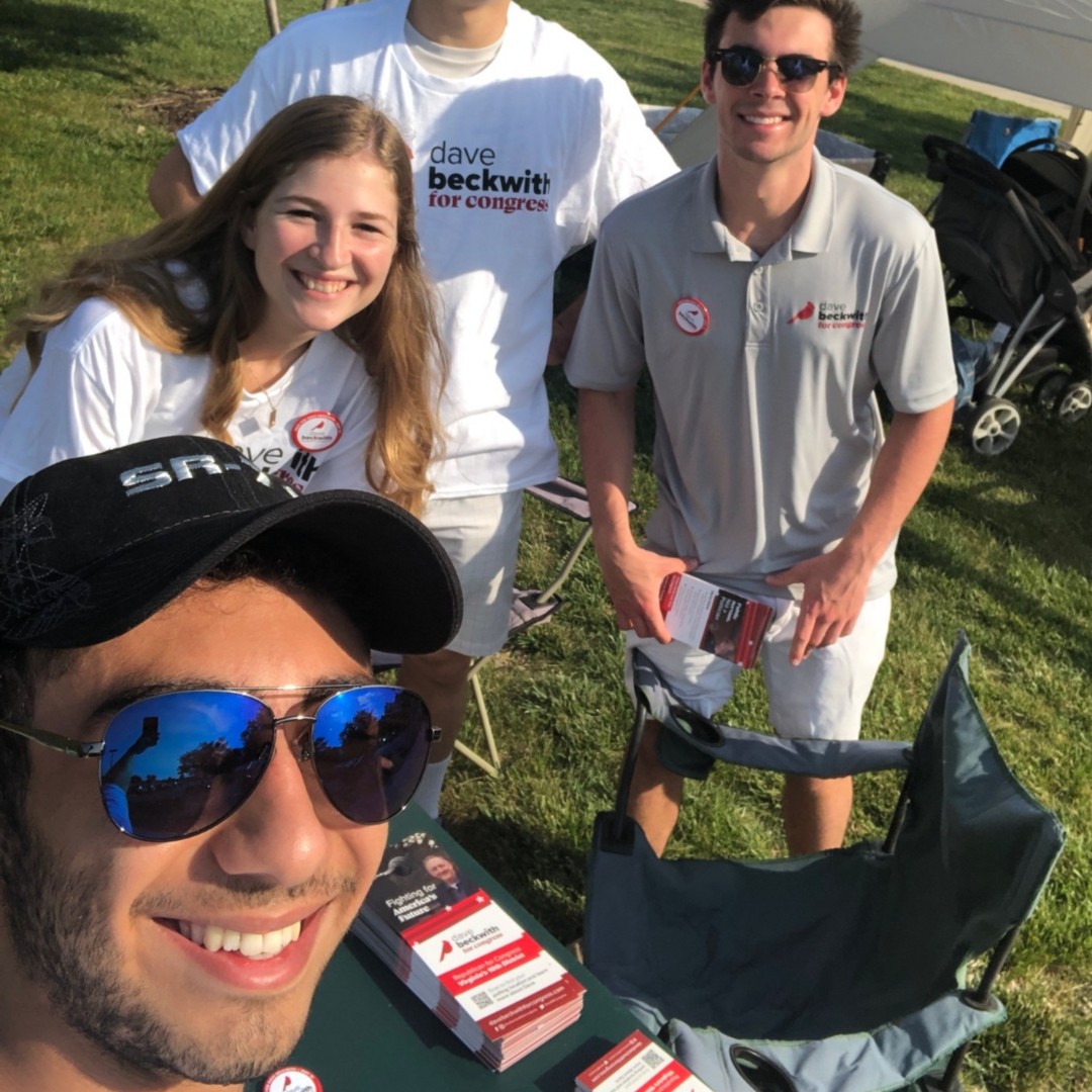DaveB4congress's tweet photo. ⌛Less than 4 hours left ⌛to vote in the VA District 10 GOP Primary! Double check your District at https://t.co/C65JRjrl9o! Virginia has NEW Congressional Districts this year... don't miss YOUR chance to vote for Dave! #loudoun #fauquier  #princewilliam #rappahannock #fairfax https://t.co/PlMSKunh4p