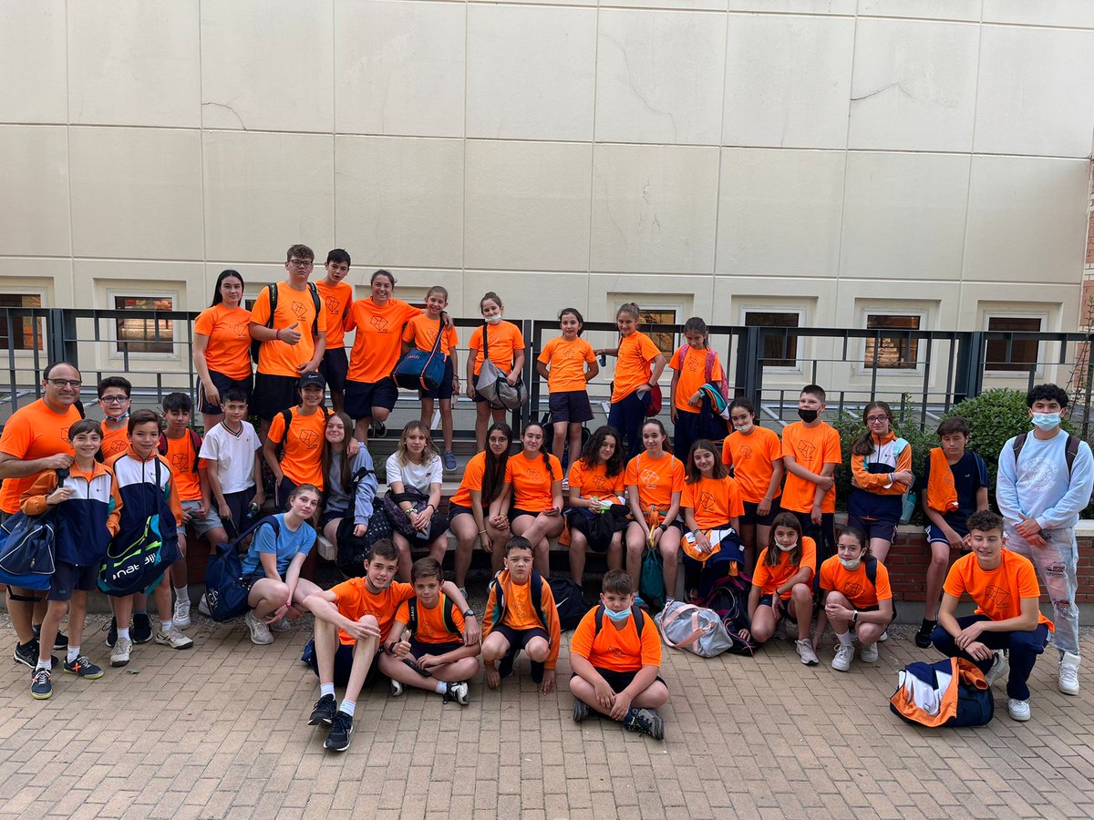 GSDcdeportivo's tweet photo. Finalizan las competiciones escolares de #atletismo, #ajedrez y #natación organizadas por @Alcala_Deporte. Enorme el trabajo de los #entrenadores del @GSDcdeportivo para conseguir tantos y tan buenos resultados. Muy orgullosos de vosotros 👏 https://t.co/QPVaWIpoUN