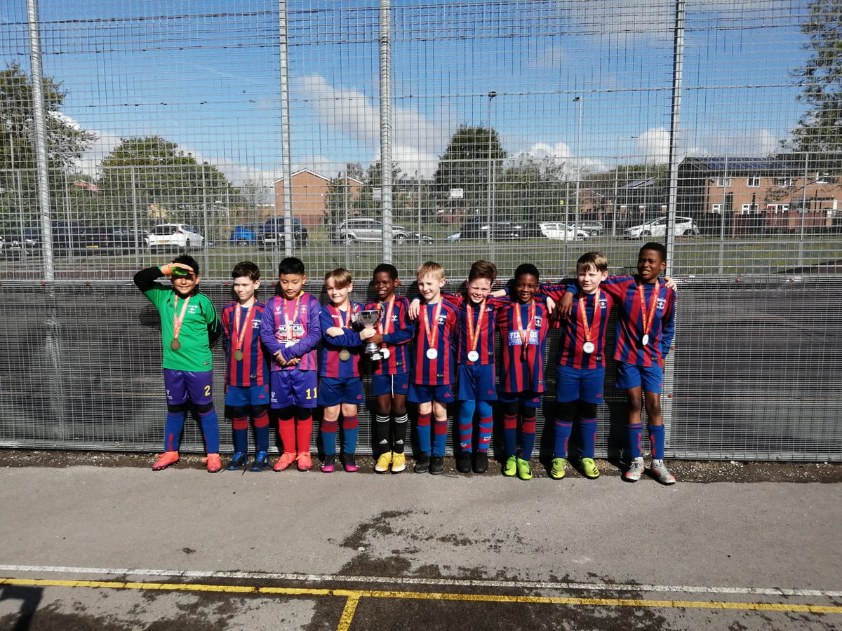 NorthsidefcFc's tweet photo. .. and here are our under 9's who last weekend became our community cup winners! Top performance from all the players #hardworkpaysoff #northsidefc #grassrootsfootball #grassroots #champions https://t.co/jqShZfRvoQ