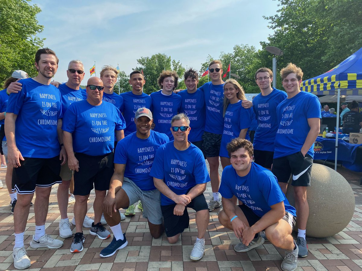 AHS_BoysHoops's tweet image. We had a great time this morning supporting Zechie and all of the other Angels at the Angelman Walk!