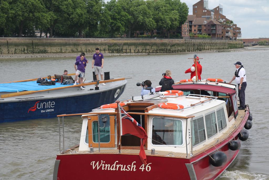 Thames Barge Driving tweet media