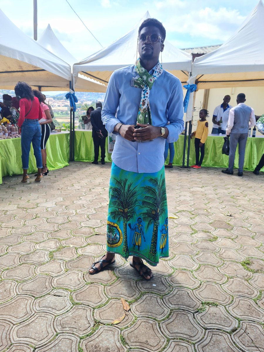 BorisNyingchia's tweet photo. Share our Similarities, Celebrate our Differences🇨🇲.
Parce que la diversité compte!
#worlddayforculturaldiversity for dialogue and development
#journéemondialedeladiversitéculturelle pour le dialogue et le développement.
#AMICIF https://t.co/N9eM1pbNn6