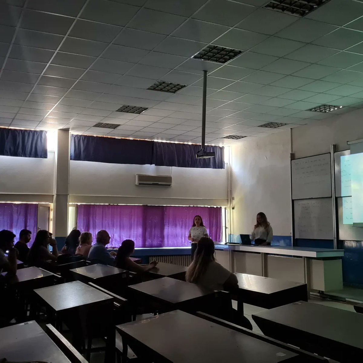 Ege Üniversitesi 42.Kültür Sanat ve Spor Şenliği kapsamında 17 Mayıs günü  Astronomi ve Uzay Bilimleri Bölümü ve Astronomi Topluluğu olarak düzenlemiş olduğumuz "Güneş Aktivitesi" semineri ve Güneş Gözlemi etkinliğimizden kareler.🌠
Katılan herkese teşekkür ediyoruz.