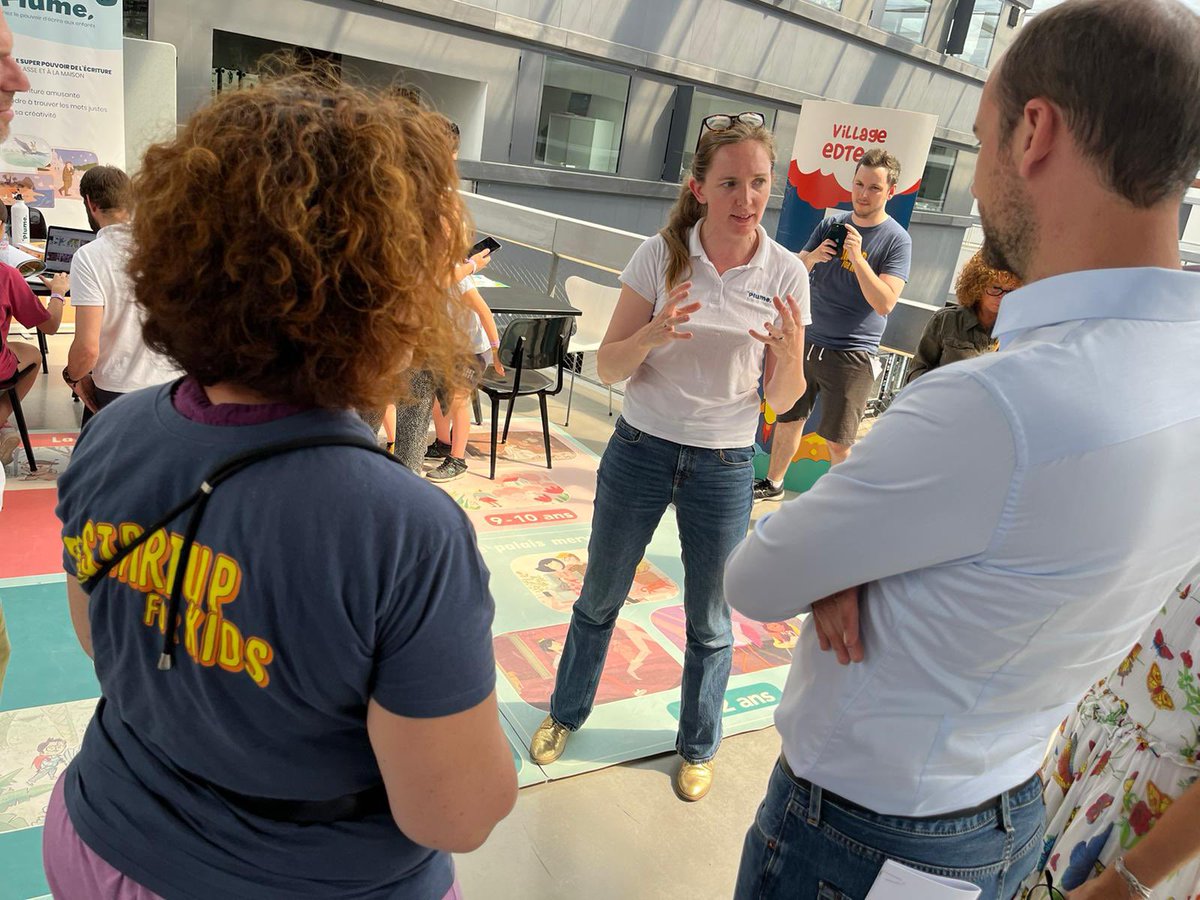 Lancement de #startupforkids de <a href="/agglopariSaclay/">Agglomération Paris-Saclay</a>. Pendant 3 jours nous ouvrons les portes de <a href="/centralesupelec/">CentraleSupélec</a> aux générations futures pour leur présenter l’écosystème Paris-Saclay : innovation, codage, apps éducative…Chaque stand est une promesse de découverte !