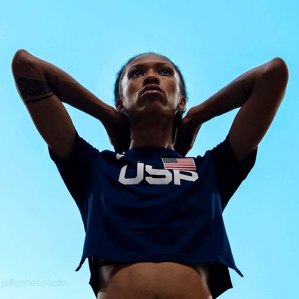 TrackFieldImage's tweet photo. Vashti Cunningham, high jump. 2020 Tokyo Olympics. 2021.
.
.
.
.
.
#vashtizzle #vashticunningham #usatf #highjump #tokyo2020 #jeffcohenphoto @vashtizzle @usatf @redbull https://t.co/SygJoThOhB https://t.co/45Ngk2RRkh