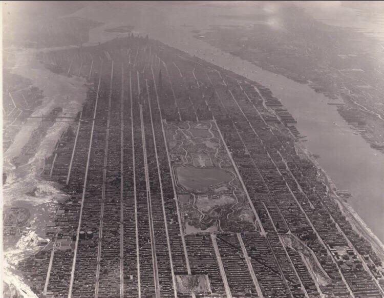 historydefined's tweet photo. 1931 Manhatten https://t.co/F1gvwQXqzp