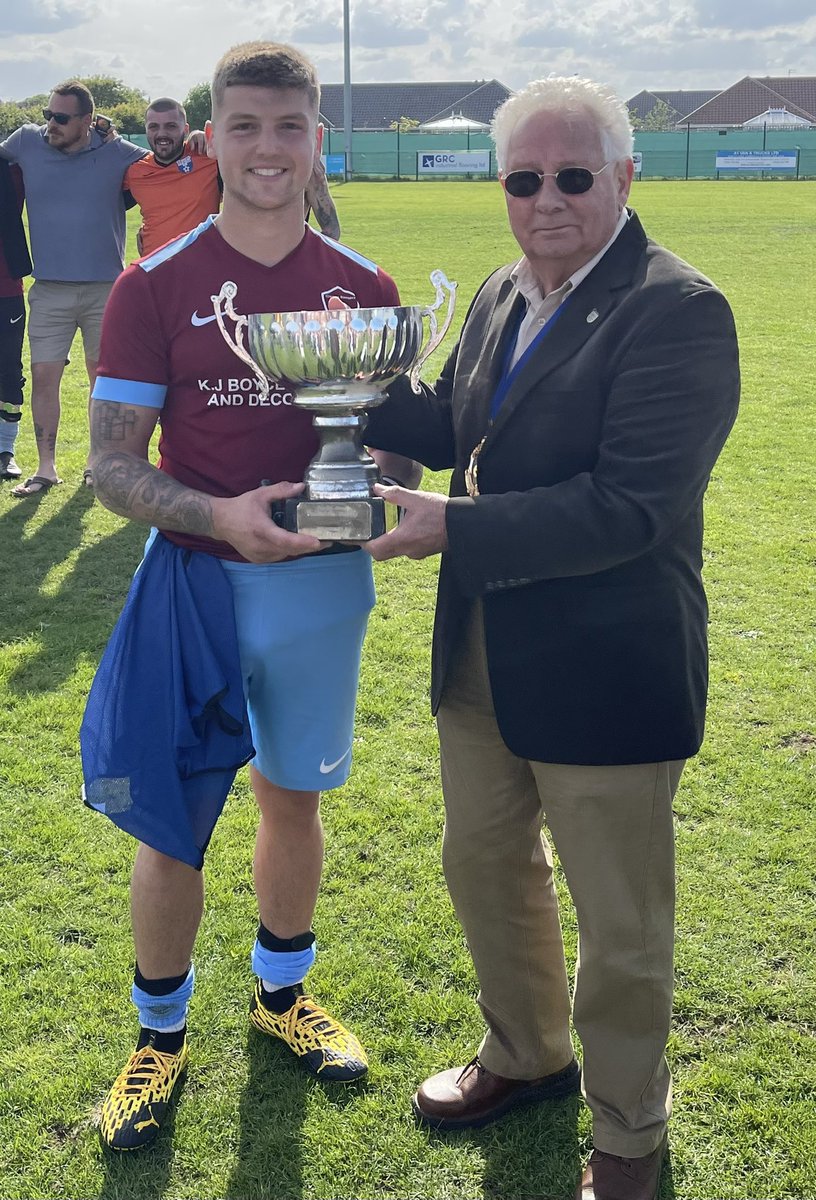 ClactonRangers's tweet photo. never in doubt🏆
write up tomorrow😛 https://t.co/gXiNHaINmH