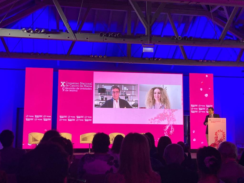 TeresaSAmaral's tweet photo. And the second part of today's scientific work - talking about #ESMOMCBS during the #Portuguese #National #Congress of #breastcancer🎀
#teachingsession
#mentoring
#advancingcancercare https://t.co/h9jMRMZDOm