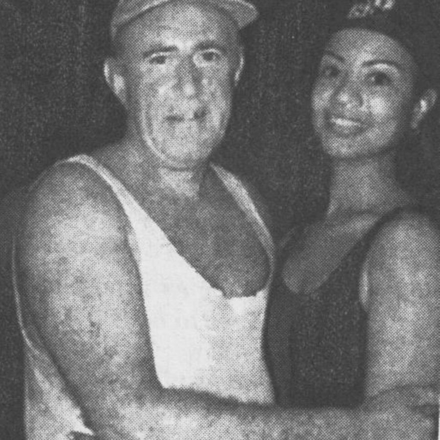 A happy birthday to Andrew Neil, best known for starring in this photograph. 