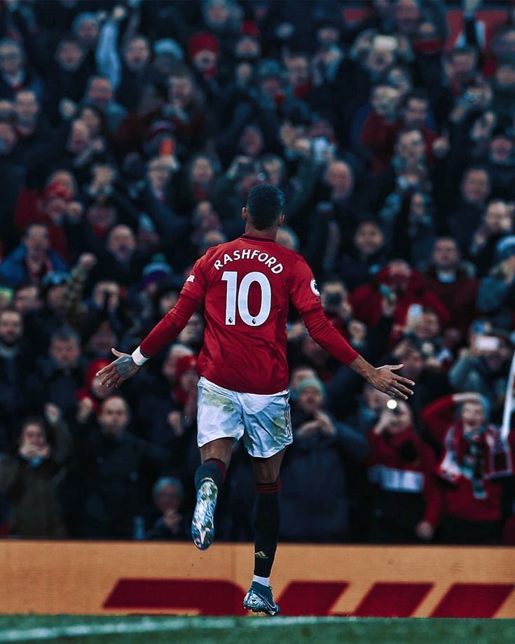 RashySzn_10's tweet photo. Phil Foden won the YPOTY with 9 goals and 5 asissts in 27 games while Rashford in the 19/20 season had 17 goals and 7 assist and was still denied YPOTY... https://t.co/PJYxesZtJY