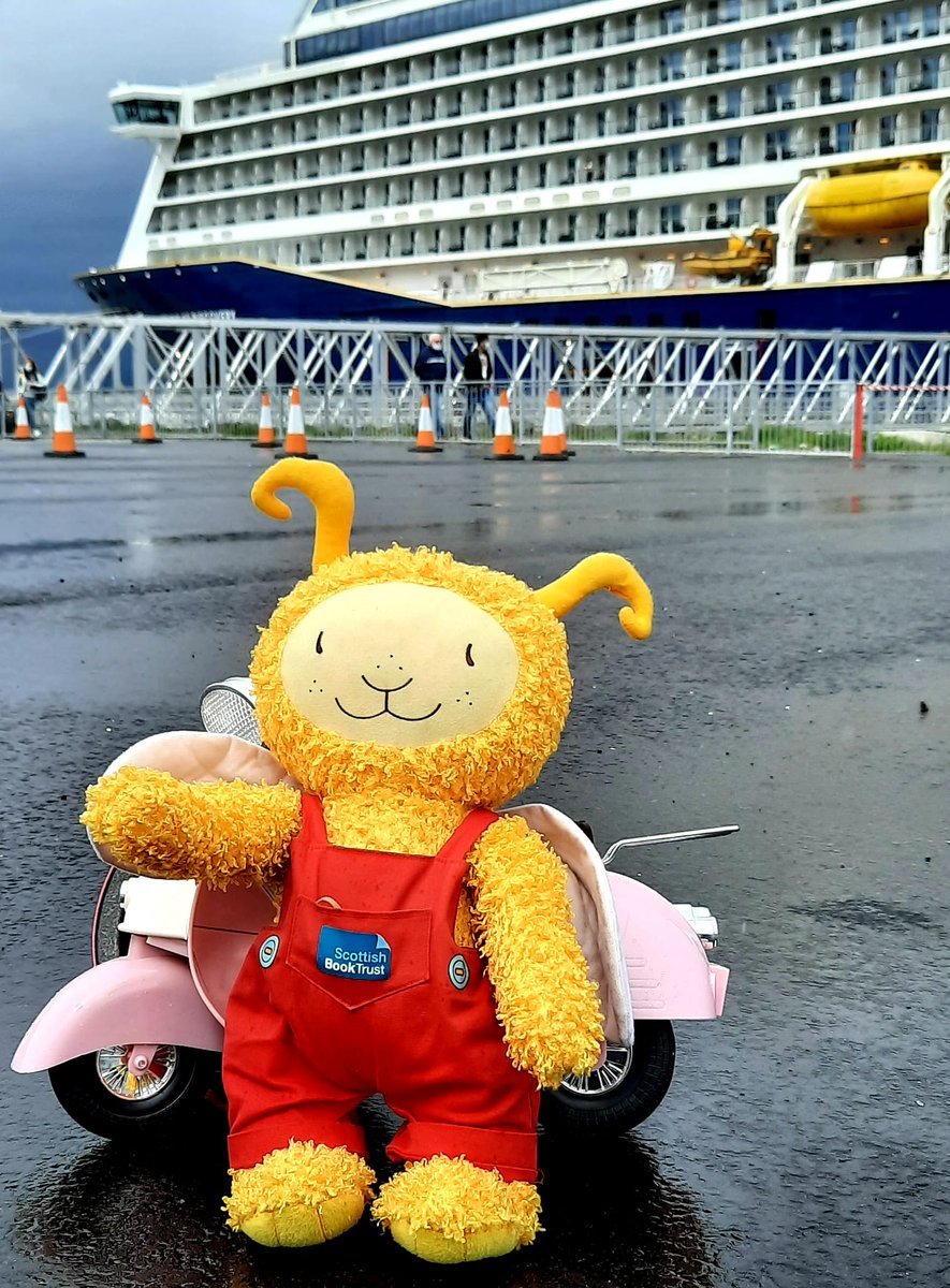 InverclydeLibs's tweet photo. 2/2
Bookbug was π at the #SpiritOfDiscovery cruise ship! π’
A big THANK YOU to Stevie from the #OceanTerminal for taking Bookbug for a closer look!
We hope all the passengers on the Spirit of Discovery are enjoying their big journey!
#BookbugWeekInInverclyde #BookbugWeek https://t.co/VQXv7G535J