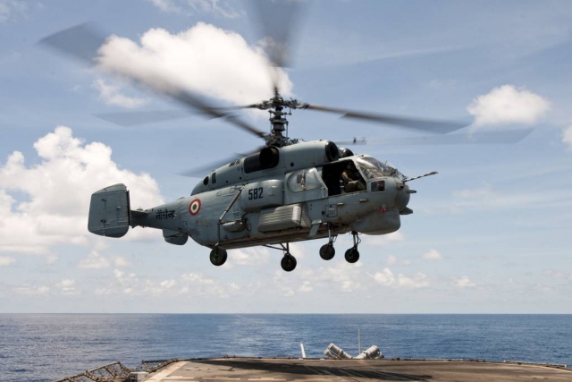 DefenseMirror's tweet photo. #India #Russia #Ka31 #helicopter:: India Re-Starts Negotiations with Russia for Ka-31 Helicopter Purchase https://t.co/T5eR7Hs5VX https://t.co/LhNIYU7cPS