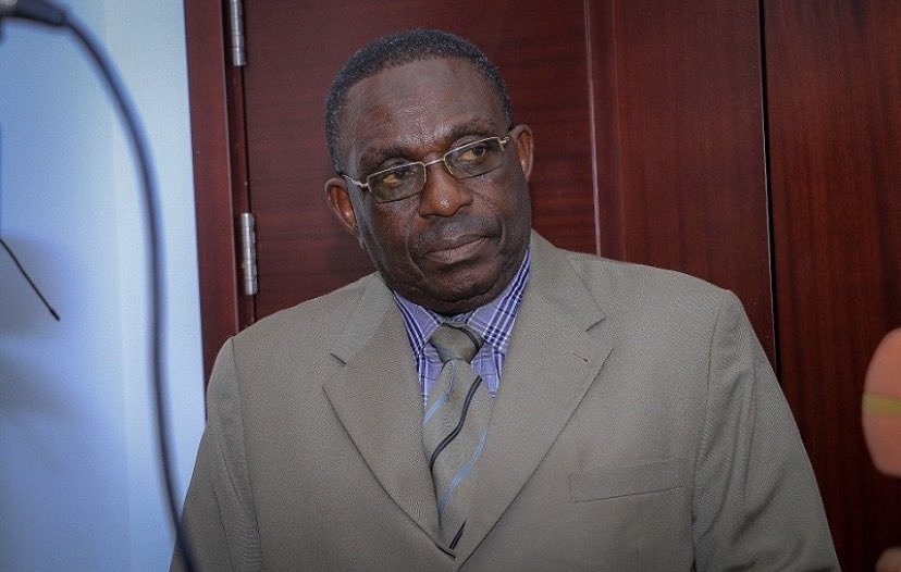 pepele_news's tweet photo. [À LA UNE DE 13H EN #RDC] (1). #Justice: Le #Sénat a choisit Louis #Mbonga, ancien gouverneur de la #Mongala et actuel sénateur comme candidat qui doit être entériner par les 2 Chambres du Parlement réunis en Congrès comme le nouveau juge #constitutionnel… https://t.co/qkMlkMkkZJ