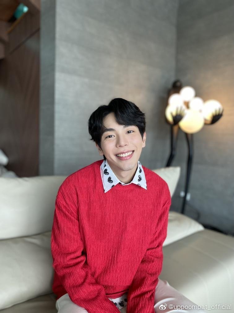 6_phj's tweet photo. Yesterday, I got a lot of love from mayo~and today I also say thank you to mayos!Without you, there would be no me as today. Thanks to my dear mayos🤍
Cr：uppoompat 's weibo

🔗：https://t.co/cfubc9emUr…
 #uppoompat https://t.co/4p4yW9AHCT
