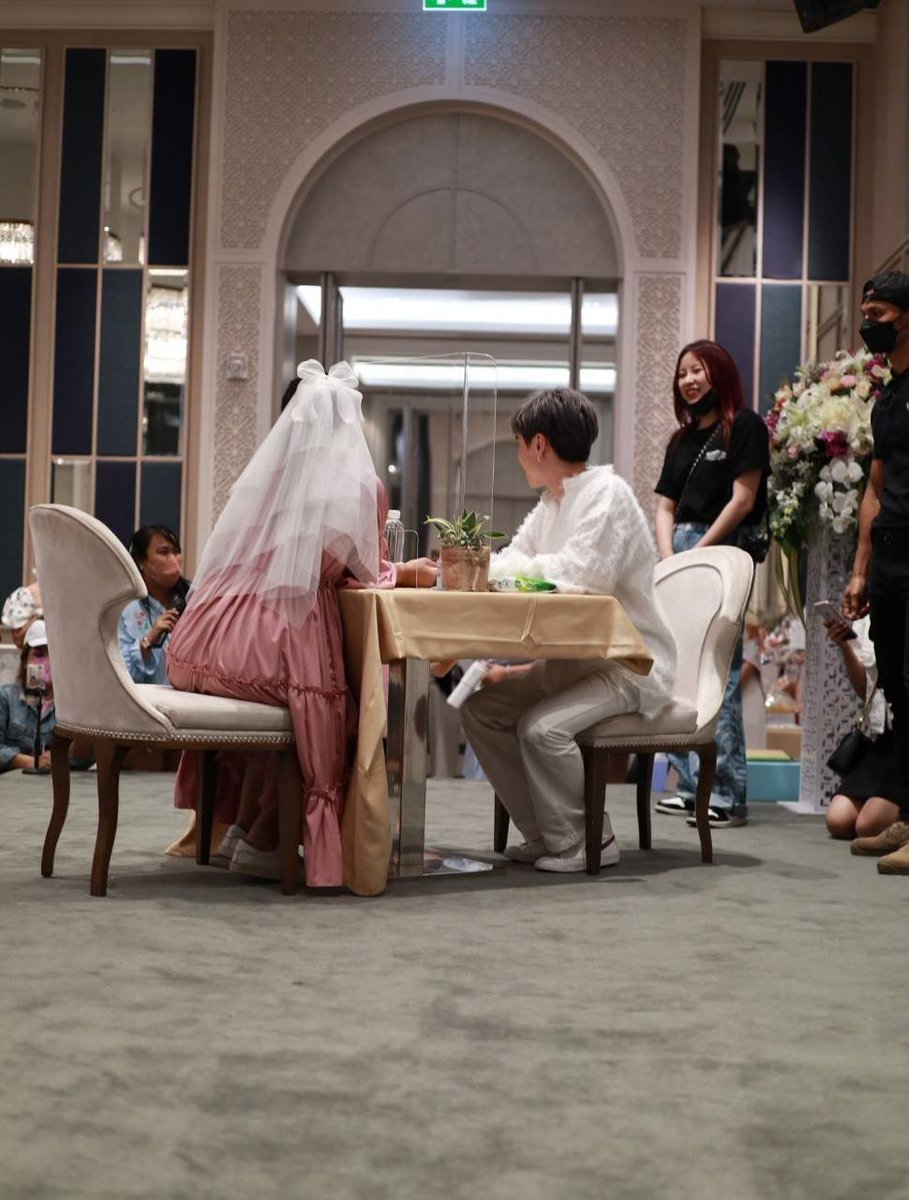 babyqh_'s tweet photo. พยานรักเยอะจัง เขินนนนนนนนนน https://t.co/Z0OvUB3cqR