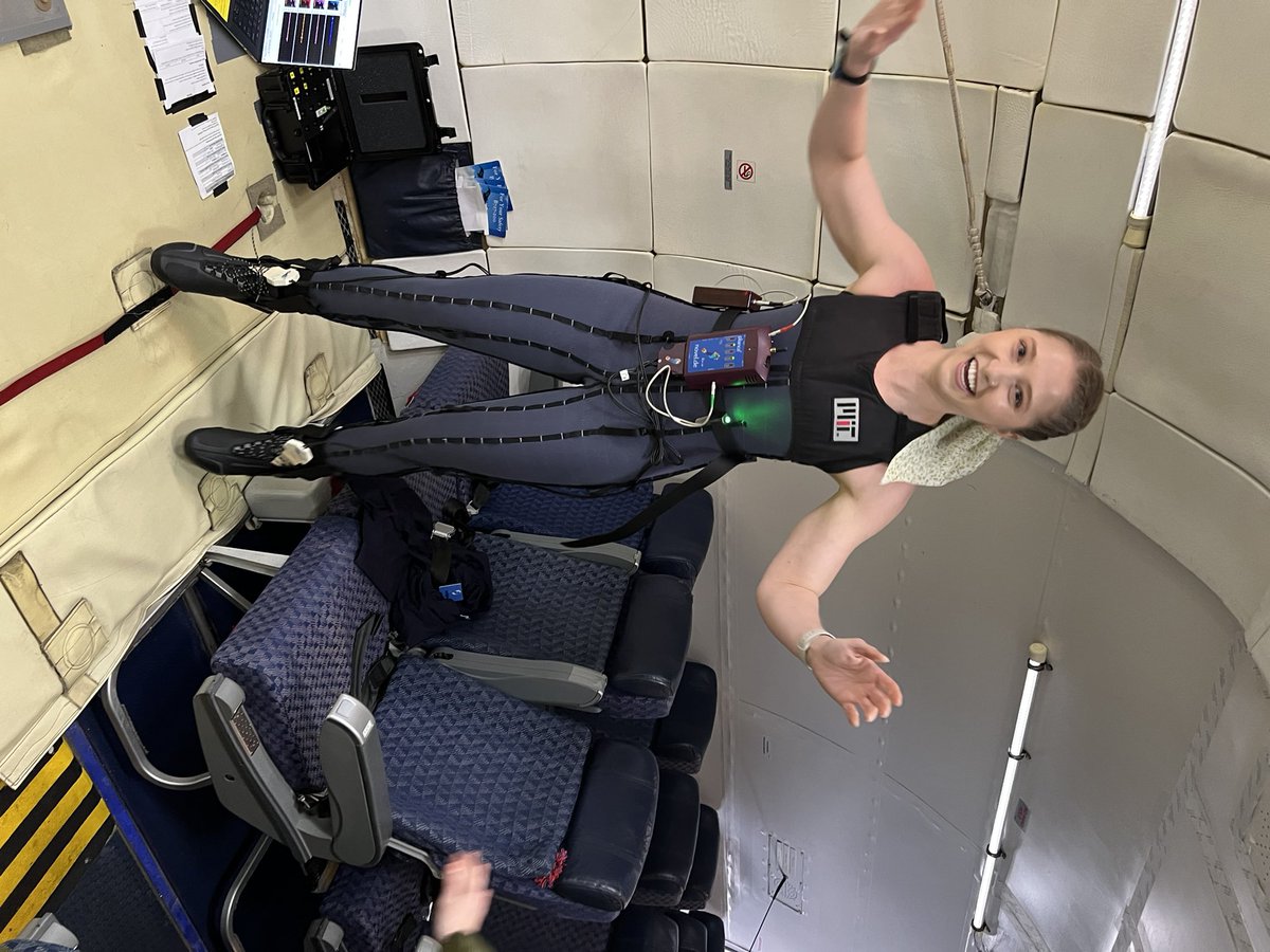 DavaExplorer's tweet photo. A wonderful @ZEROGResearch flight with superstar @mit @medialab @MITAeroAstro students. Thanks #SEI. 1/2 https://t.co/oXlsBeVwNl