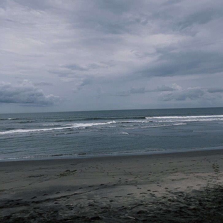 flashlpoint's tweet image. 久々に一宮にお邪魔しました。
潮上げ始め、端っこの空いているポイントで練習！
サイズは小さかったけれど、波数はそこそこあり楽しませてもらいました🌊