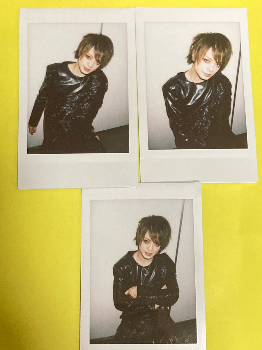 iiyumekirarin's tweet photo. 【拡散希望】
DIAURA チェキ　お譲り致します。
5/21 福岡公演　達也さん

郵送または明日の福岡公演でのお手渡し可能です。
1枚からお譲り可能です！
宜しくお願い致します！ https://t.co/UFhxTN4X22