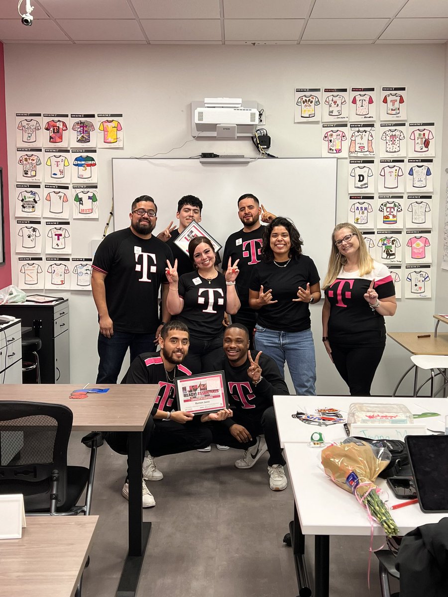 The new hires for Texas East are ready to crush it!!! @OdieRetail @SAhmed03599 @prishker39 @Krista_HTX