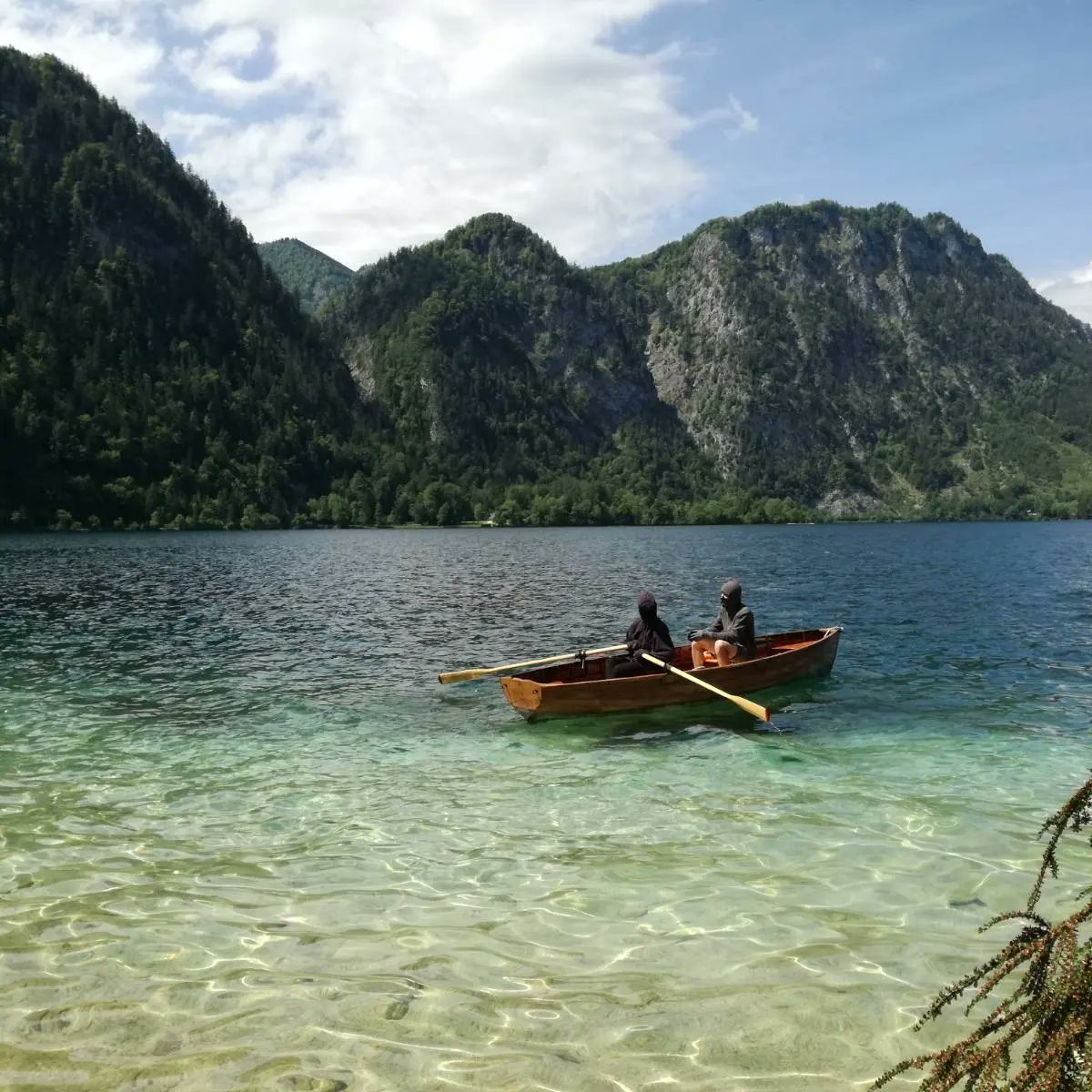 Anarchist in lakes, 
fight against all states.
#attersee #anarchy #nonation #noborder