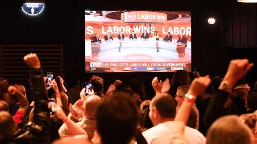 SpiritofJD's tweet image. Exit polls and early results looking good for the Australian Labor Party.  All over the world sanity is slowly returning. Congratulations to @AlboMP and my @AustralianLabor friends #ScottyMustGo