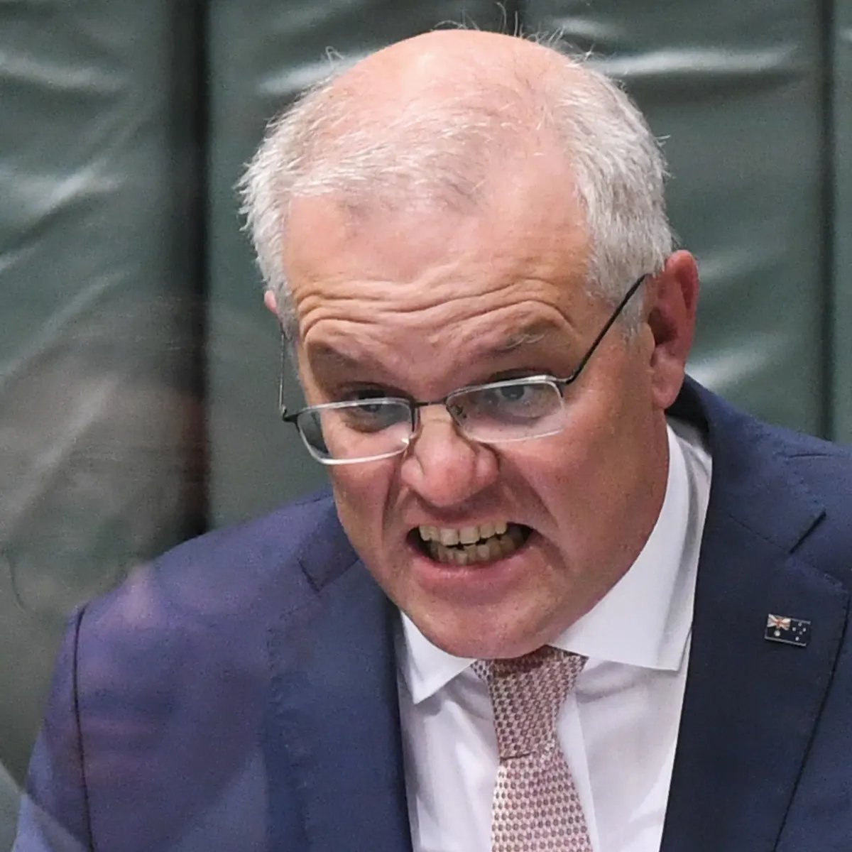HallGrae's tweet photo. "There's going to be a what? A retrospective federal Independent Commission Against Corruption? No, nah I'm not worried about that" said former Australian Prime Minster Scott Morrison tonight over a cacophony of multiple paper shredders.
#Scomover https://t.co/lhIH6lz0vs