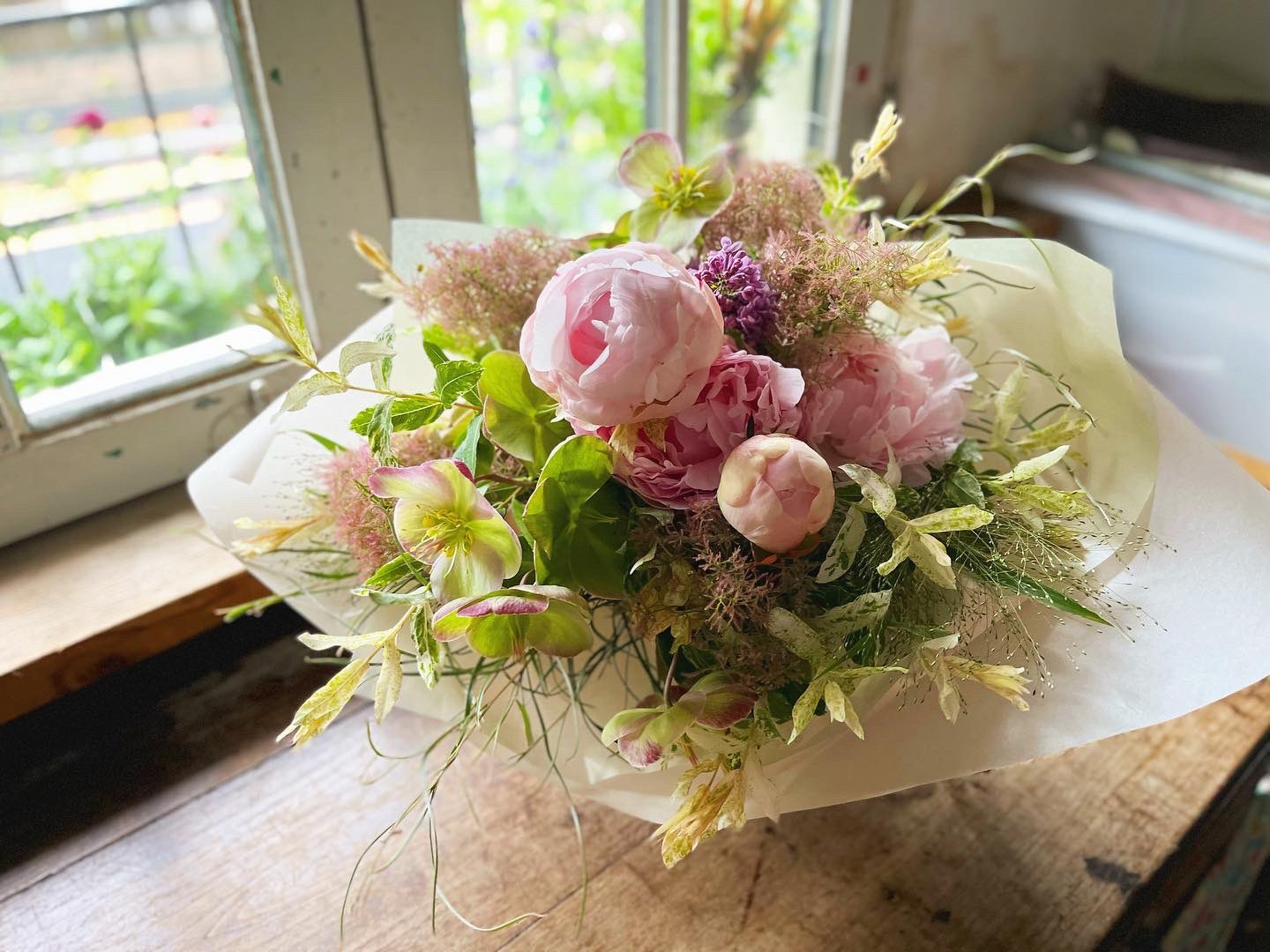 Icca 芍薬は今がピークかな お値段もお安くなってきたので 6月に入ったら芍薬の花贈り便を やろうと思います T Co Hv5emafwwu Twitter