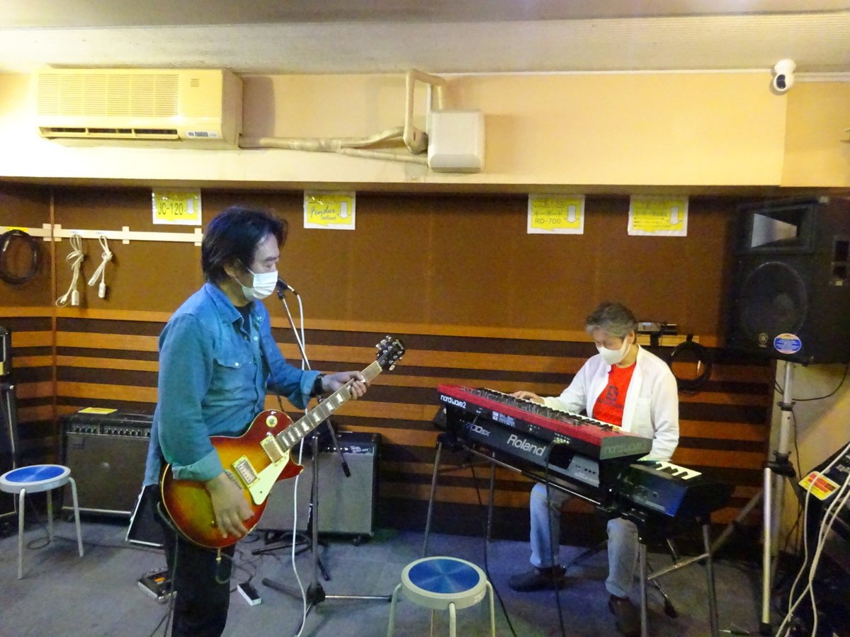 RoolerThe's tweet photo. THE ROOLER ! REHEARSAL
本日はザ・ルーラー2年振りのリハでした。
次回ライブは、まだ未定ですが、コンスタントにリハを行い、クオリティーを高めて行こうと思います。ヨロシクです。

#therooler #ザルーラー https://t.co/s8Xv439ZFF