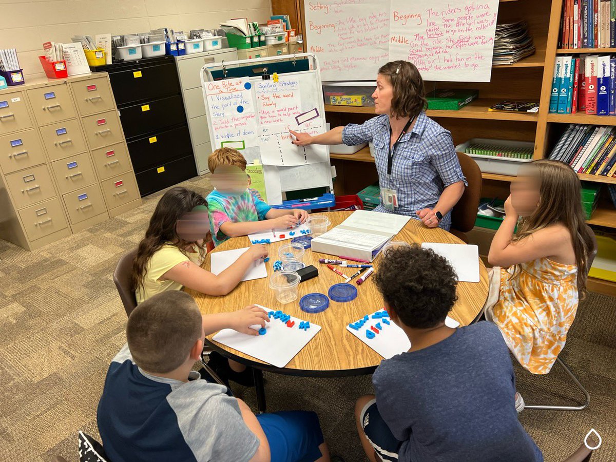 Well <a href="/jrestock3/">Jenny Restock</a> sure helps make my job easier! Already seeing aspects from our last Writing Aloud coaching session in action. Plus, hardly need to say much after a lesson bc she is so reflective &amp; brings up nearly everything I jotted down to discuss! #coachingacoach #sdwlit #CIM