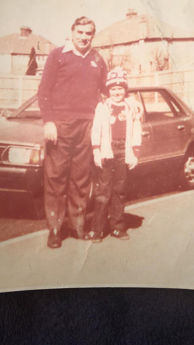 DanielArsenal1's tweet image. I didn’t choose The @Arsenal I was born into it, this is my brother @nick7772 with our grandpa on their way to a game  #lovethat #eastupper #blockW