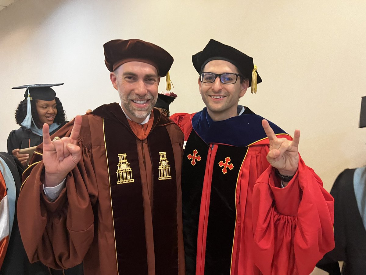 DrBinnicker's tweet photo. 30 yrs ago I watched my dad walk the stage earning his bachelor’s degree. Yesterday I sat in the same place at the @ErwinCenter and I got to walk the stage for my doctorate as my boys watched. My @utexascoe journey has come full circle. “Who starts here changes the world.” #CSP29 https://t.co/pd22Jh8D5P