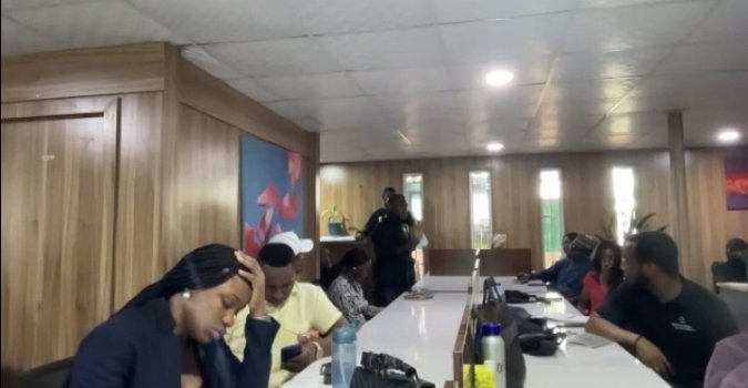 auta_fatima's tweet photo. Happening live:
Nigeria Youth #Stockholm50 Pre-conference Information Session
Youths are supposed to be the drivers of climate change and sustainability in Nigeria.
#UNDPNigeria #CAPws https://t.co/sPgO33Achc
