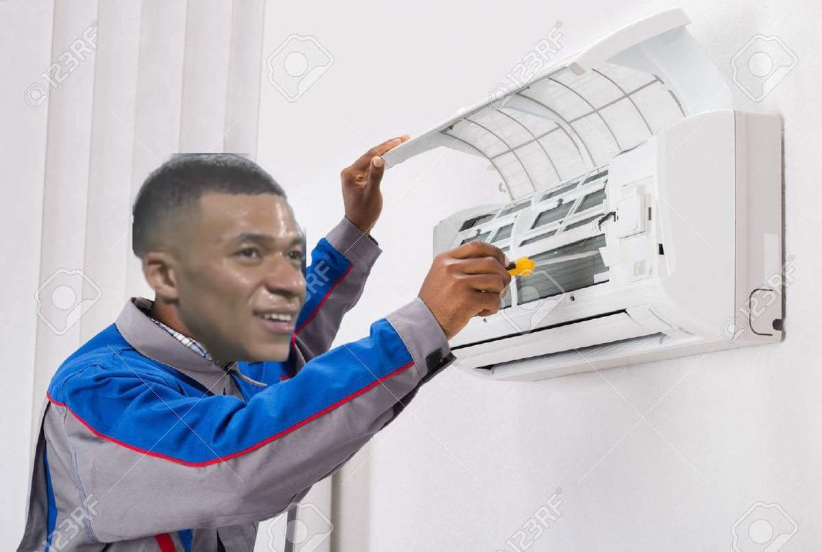 ZoneMixte_fra's tweet photo. Rare photo de Kylian MBappé installant la clim au Santiago Bernabeau https://t.co/SNyIoAnRwP
