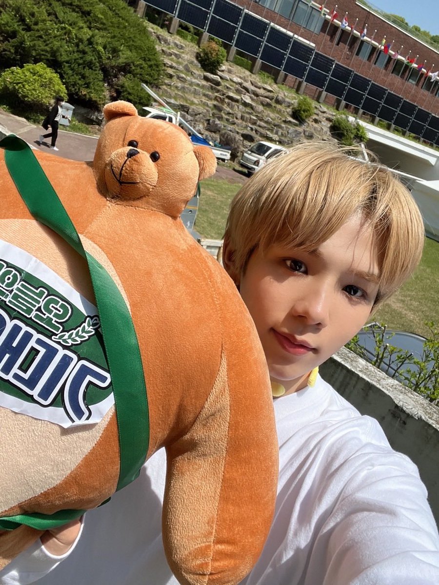 ToTaroMilkTea's tweet photo. 🦦 message is here 💌
210522 https://t.co/MBo96yj2Fu