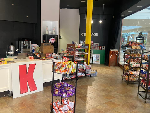FlorenceMall's tweet photo. Have you checked out The Stadium? 👀 Offering sports memorabilia, hot dogs, popcorn, nachos, pop, water, sports drinks, and chips. 📍 Located on the lower level at center court. https://t.co/wNuL4TW2Dg