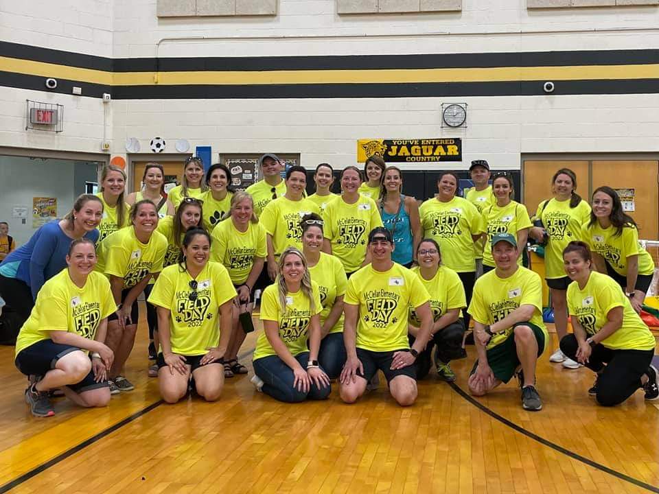 McclellanPta's tweet photo. This was the amazing team behind Field Day, with our fearless leader, Holly Miller! Thank you for making the day so memorable for our children! @McClellan_WJHSD https://t.co/Y5CiKVN4LK