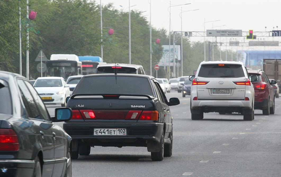 штрафы за нарушение скорости в 2022. транзитные номера. номерные знаки на авто. казахстанские автомобильные номера. можно ездить в казахстан.