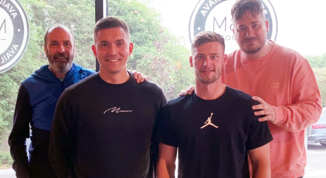 GresleyRovers's tweet photo. The club are really pleased to confirm we have reached agreement with Alex Morris and Mason Frizelle to extend there deals and stay with Rovers for 22/23. A great start to preparations for the new campaign! https://t.co/5Jiv0qR7fV