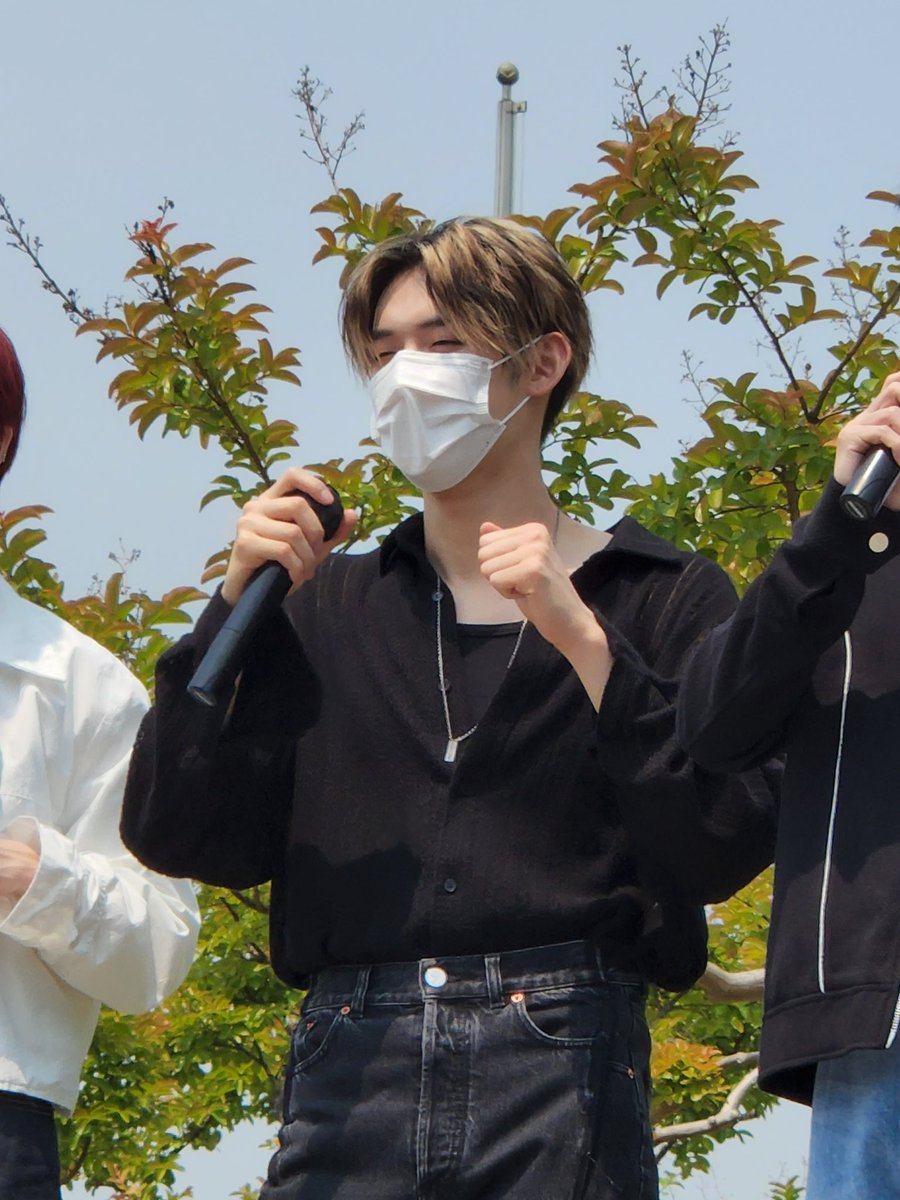 문문 tweet media
