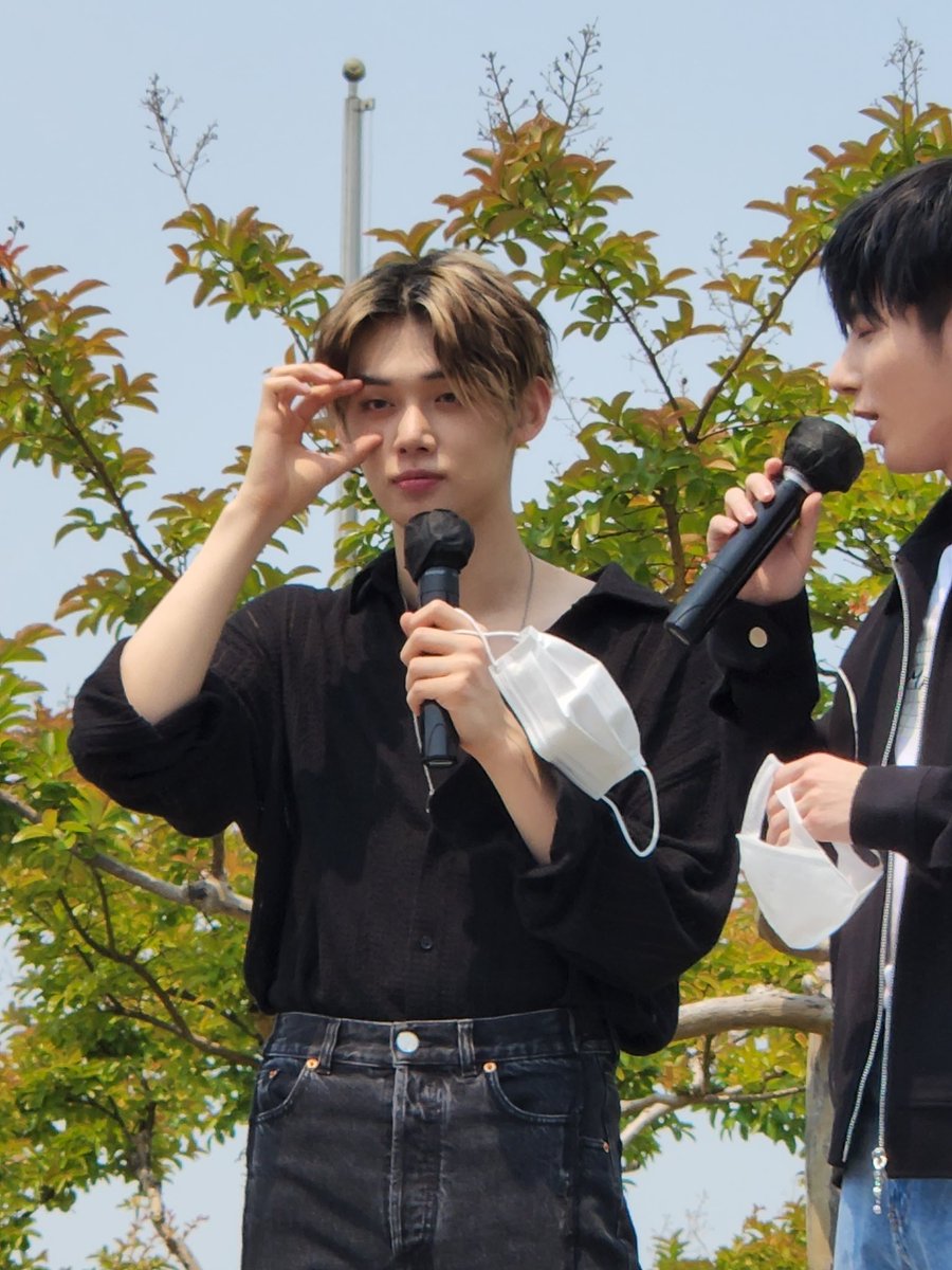 문문 tweet media