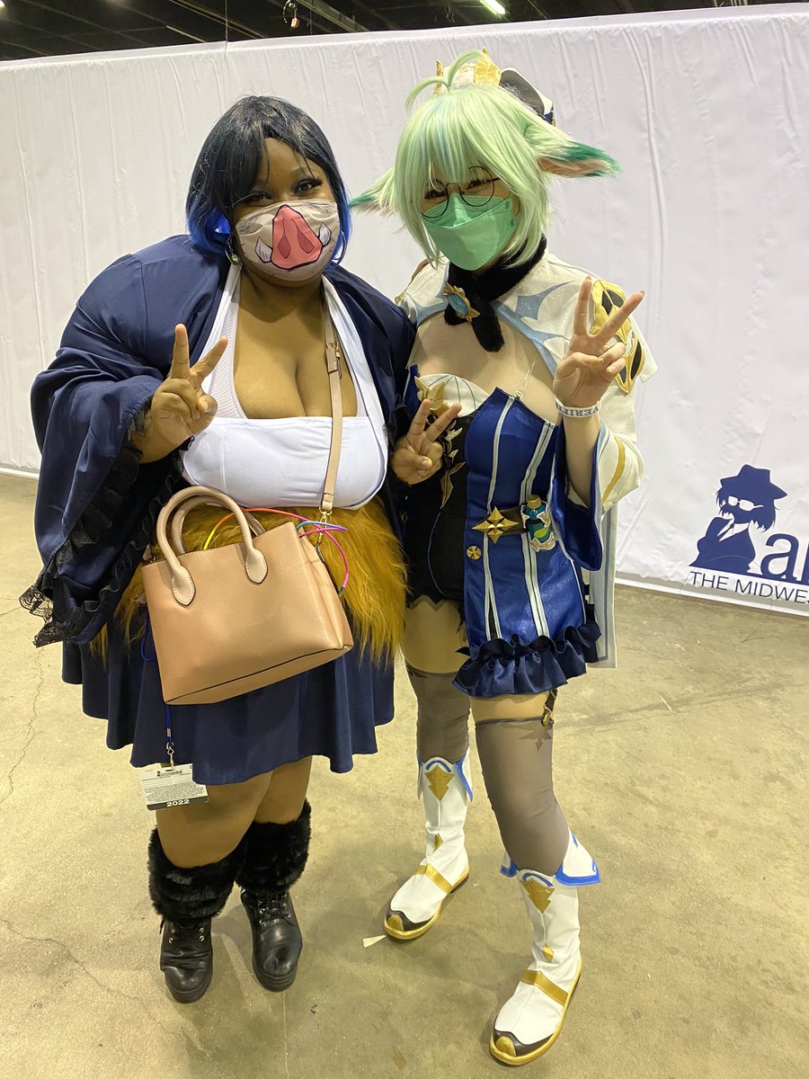 KyiaCutie's tweet photo. Acen Yesterday Was Great Cosplay As Female Inosuke Everyone Love It 💙🐗

#cosplay #cosplayergirl #AnimeCentral2022 #Funimation #DemonSlayer #inosuke #inosukehashibira #Crunchyroll #plussize #blackplussize #blackplussizecosplayer https://t.co/J6HhOcafdv