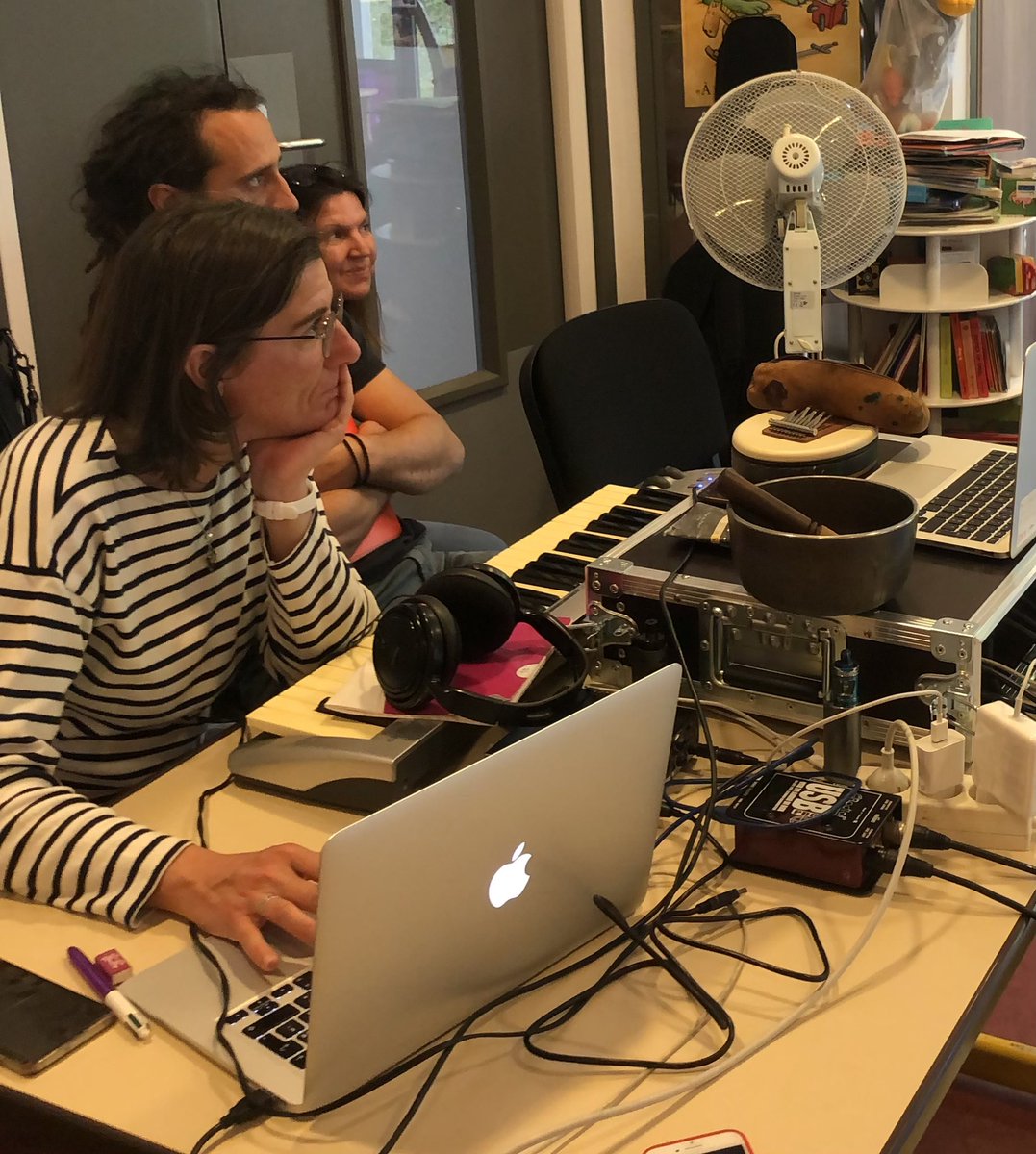 Résidence d’artistes avec le Théâtre Bascule à la crèche Les Petits Loups de <a href="/ValAuPerche/">Val-au-Perche</a> Val-au-Perche. En partenariat avec la CAF de l’Orne et la DRAC Normandie, un beau projet partenarial très apprécié par les enfants et les professionnels !
#residencedartistes #creches