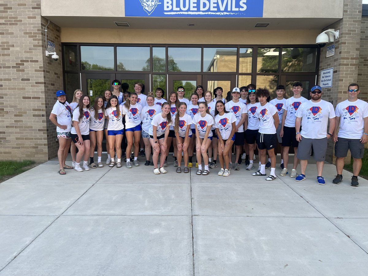 SharpsvilleTF's tweet photo. The Blue Devils are #Lucasstrong @ the D10 championship today! https://t.co/punslhnHB6